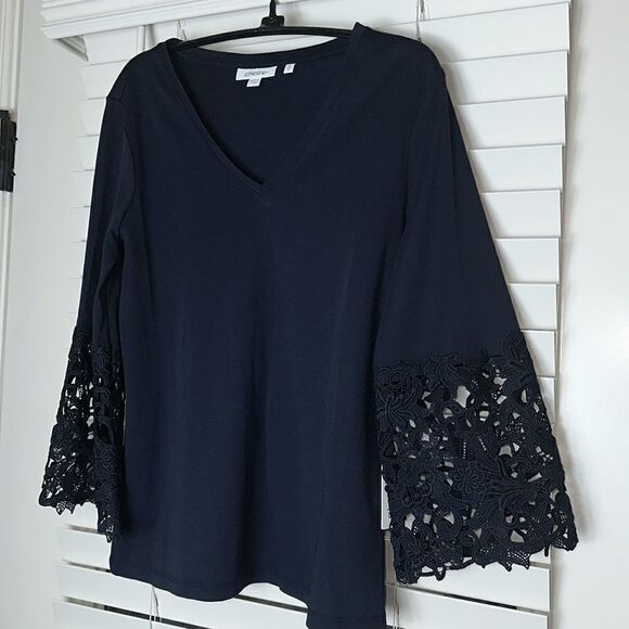 Chico’s SZ 0 Navy Blue Lace Appliqué Top - Picture 8 of 13